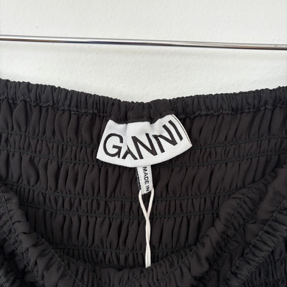 SOLD- Ganni crinkled georgette skirt - Picture 4 of 6